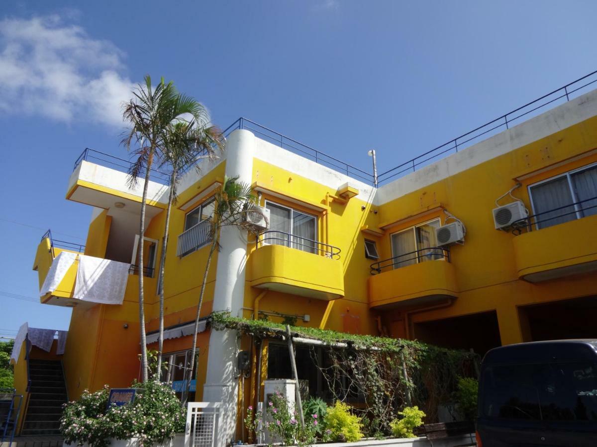 Pension Orange Box Miyakojima  Екстер'єр фото