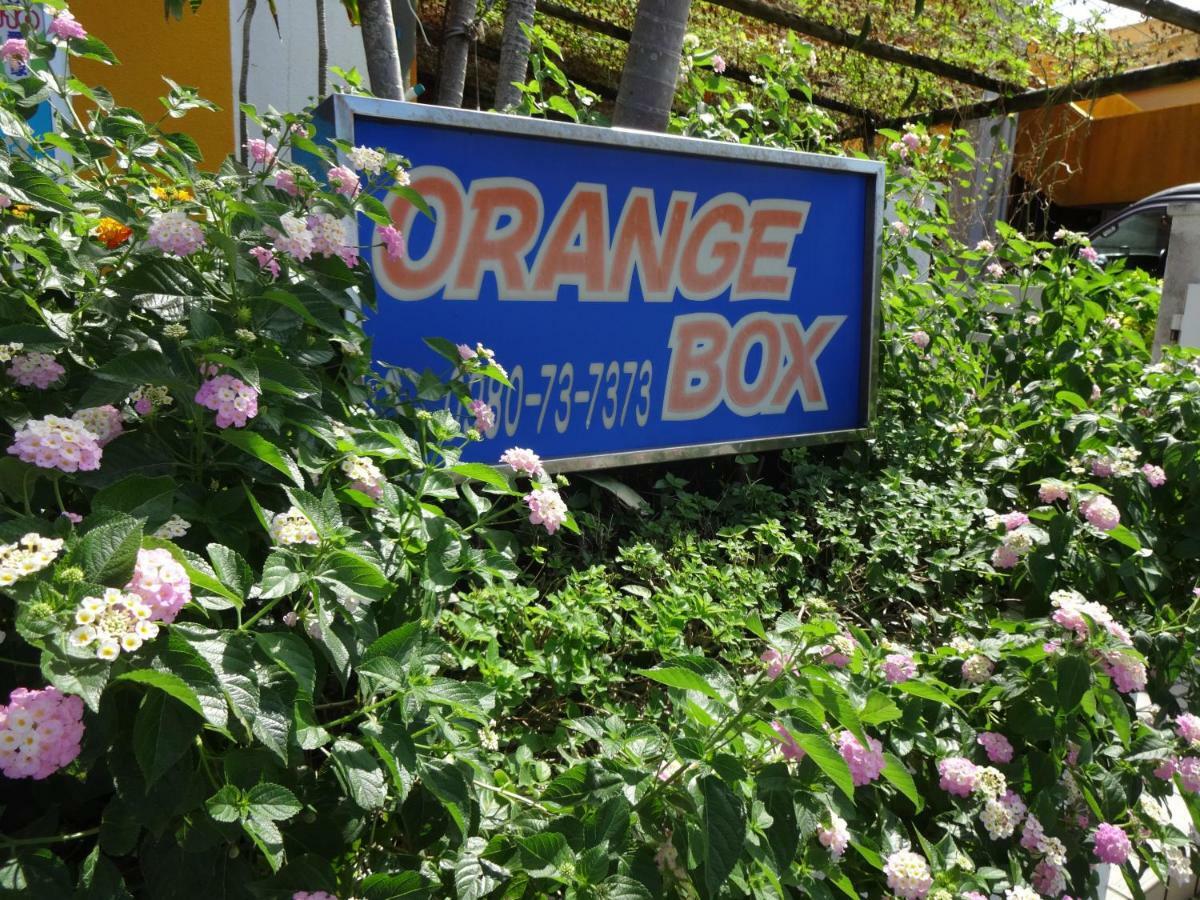 Pension Orange Box Miyakojima  Екстер'єр фото